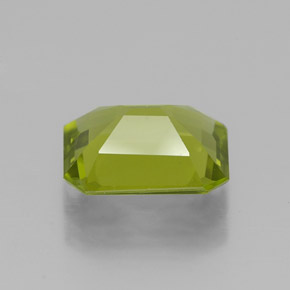 1,92 ctw natürlicher grüner Peridot, Smaragdschliff, VS