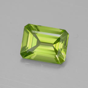 2,17 ctw natürlicher grüner Peridot, Smaragdschliff, VVS