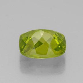 3,17 ctw natürlicher grüner Peridot, Kissenschliff, VS