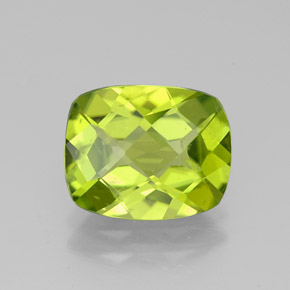 3,03 ctw natürlicher grüner Peridot, Kissenschliff, VS