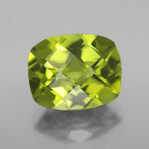 3,16 ctw natürlicher grüner Peridot, Kissenschliff, VS