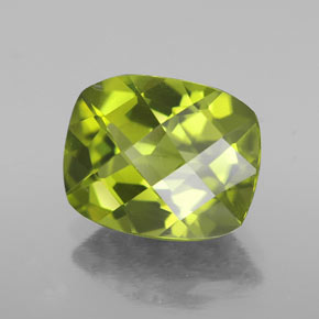 3,16 ctw natürlicher grüner Peridot, Kissenschliff, VS