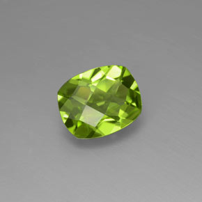 2,31 ctw natürlicher grüner Peridot, Kissenschliff, VS