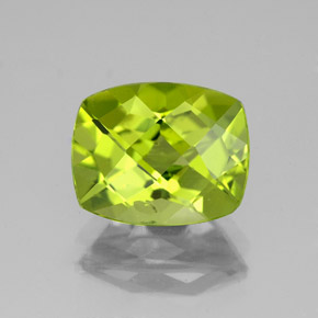 3,26 ctw natürlicher grüner Peridot, Kissenschliff, VS-SI