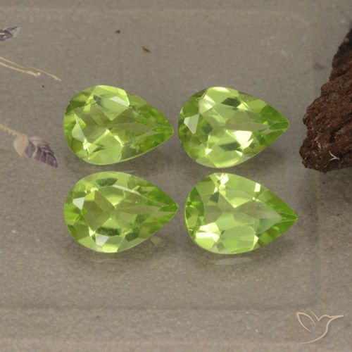2.70ctw Natürlicher Lebendiges grün Peridot, Birnenform, VVS-VS