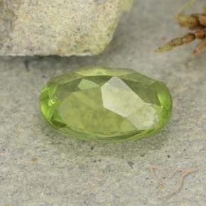 1,20 ctw natürlicher grüner Peridot, Oval Schliff, VS