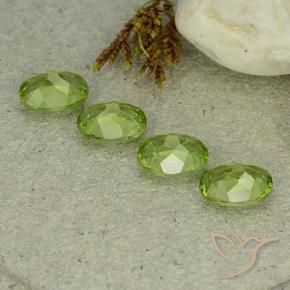 5.57 ct natürliche Leichtes lebendiges Grün Peridot-Edelsteine, Oval, VS