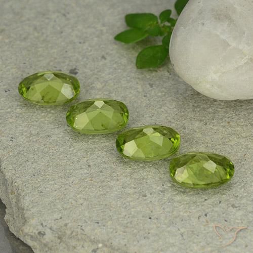 4.90 ct natürliche Lebendiges grün Peridot-Edelsteine, Oval, VS
