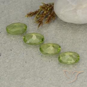 3.92 ct natürliche Leichtes lebendiges Grün Peridot-Edelsteine, Oval, VS