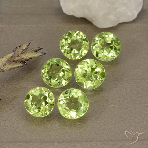 2.93ctw Natürlicher Leichtes lebendiges Grün Peridot, Runden, VVS-VS