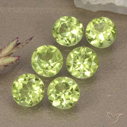 2.92ctw Natürlicher hellgrün Peridot, Runden, VVS-VS