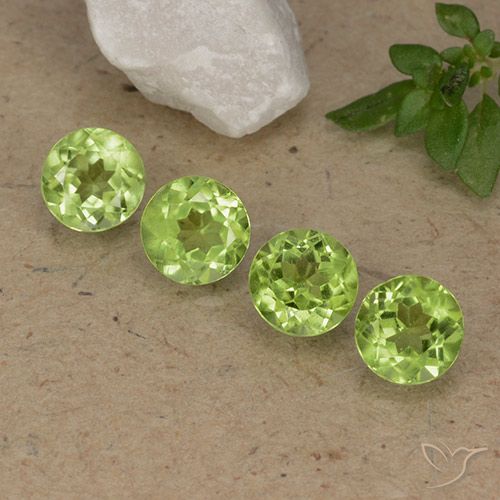 2.27ctw Natürlicher Lebendiges grün Peridot, Runden, VVS-VS