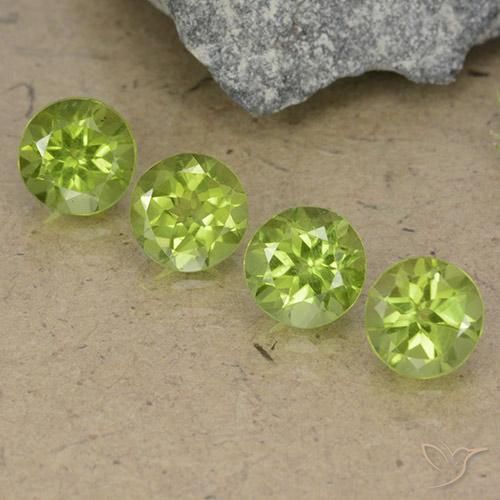 3.90ctw Natürlicher Leichtes lebendiges Grün Peridot, Runden, VVS-VS
