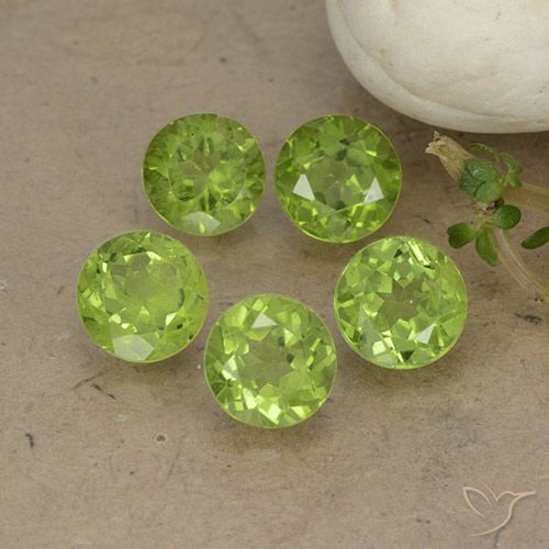 4.67ctw Natürlicher Lebendiges grün Peridot, Runden, VS