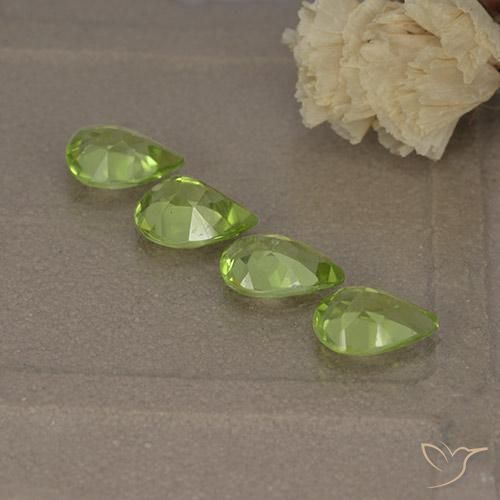 2.64 ct natürliche Leichtes lebendiges Grün Peridot-Edelsteine, Birnenform, VVS-VS