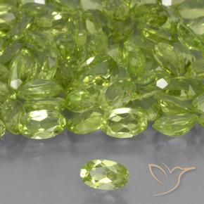 9,17 ctw natürlicher Mittelgrün Peridot, Oval, VVS-VS
