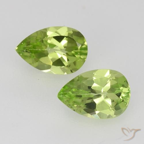 0.93ctw Natürlicher Leichtes lebendiges Grün Peridot, Birnenform, VVS-VS