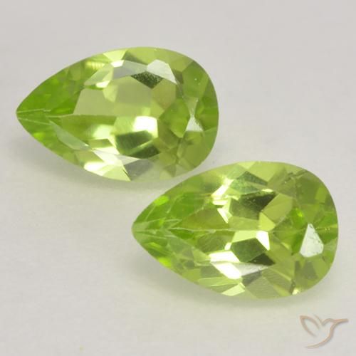 0.87ctw Natürlicher Leichtes lebendiges Grün Peridot, Birnenform, VVS-VS