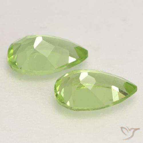 0.89 ct natürliche Leichtes lebendiges Grün Peridot-Edelsteine, Birnenform, VVS-VS
