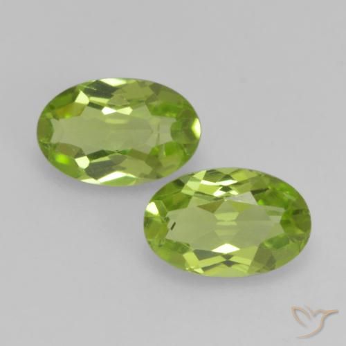 0.94ctw Natürlicher Lebendiges grün Peridot, Oval, VS