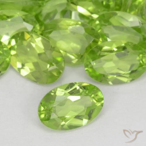 9,17 ctw natürlicher Leichtes lebendiges Grün Peridot, Oval, VS