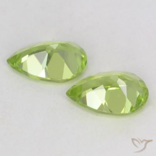 0.83 ct natürliche Leichtes lebendiges Grün Peridot-Edelsteine, Birnenform, VVS-VS