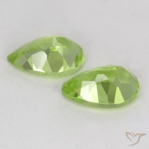 0.91 ct natürliche Leichtes lebendiges Grün Peridot-Edelsteine, Birnenform, VVS-VS