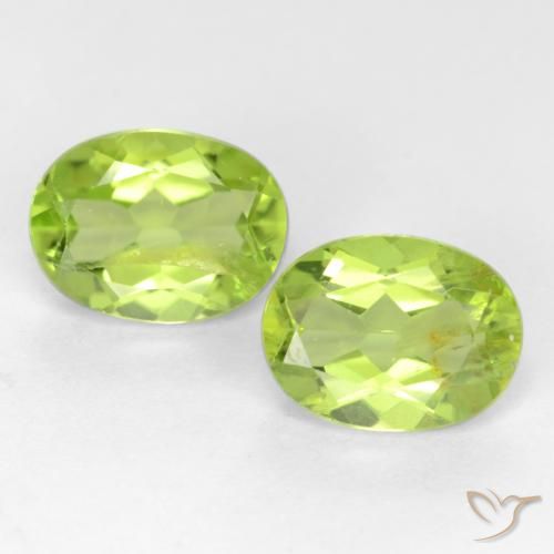 2.70ctw Natürlicher Leichtes lebendiges Grün Peridot, Oval, SI