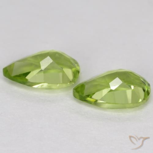 0.93 ct natürliche Mittelgrün Peridot-Edelsteine, Birnenform, VVS-VS