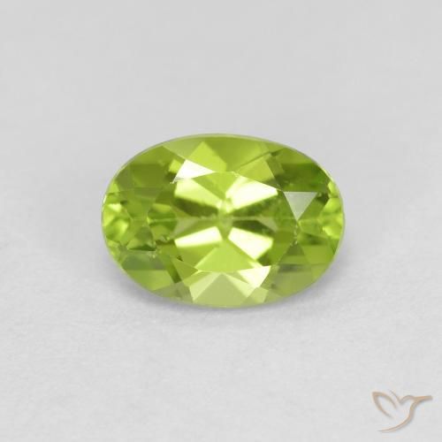 0.90ct Natürlicher Mittelgrün Peridot, Oval, VS
