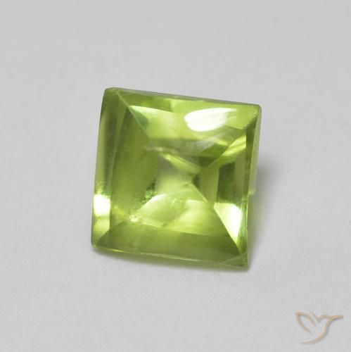 9,17 ctw natürlicher Mittelgrün Peridot, Quadrat, Transparent