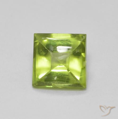 9,17 ctw natürlicher Lebendiges grün Peridot, Quadrat, Transparent