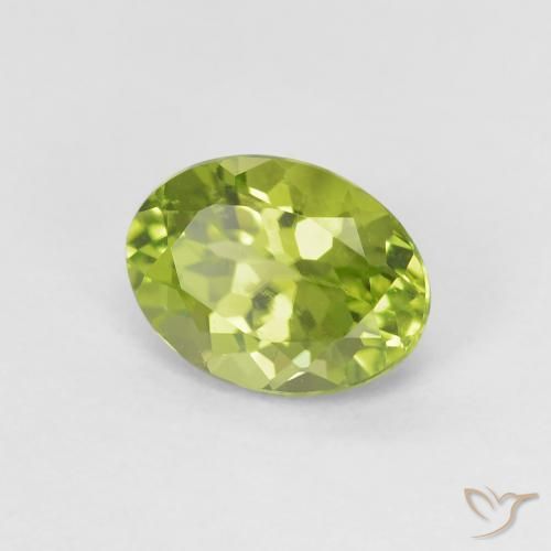 9,17 ctw natürlicher Mittelgrün Peridot, Oval, VVS-VS