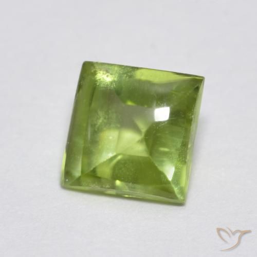 0.75ct Natürlicher gelblich-grün Peridot, Quadrat, Transparent