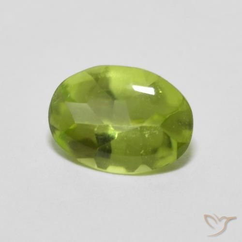 0.78ct Natürlicher Lebendiges grün Peridot, Oval, Transparent