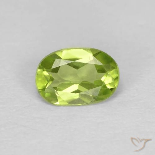 0.59ct Natürlicher Lebendiges grün Peridot, Oval, VS