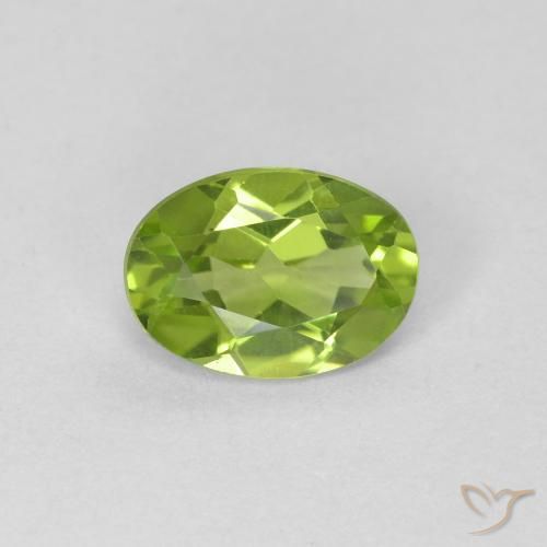 0.79ct Natürlicher Mittelgrün Peridot, Oval, VVS