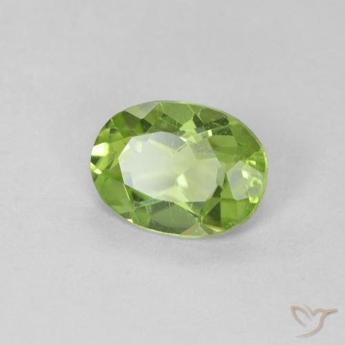 9,17 ctw natürlicher Mittelgrün Peridot, Oval, VVS-VS