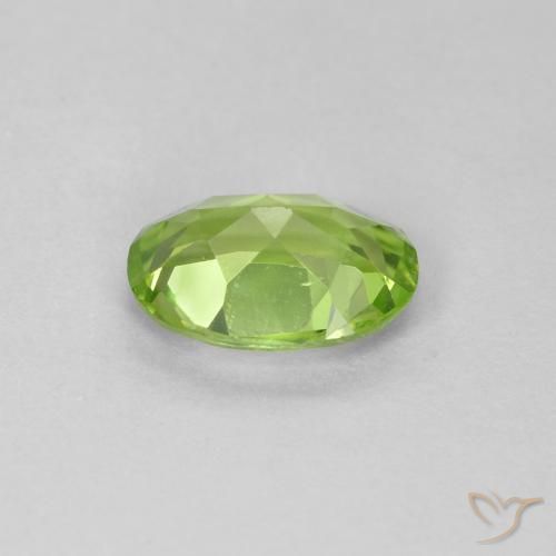 9,17 ctw natürlicher Mittelgrün Peridot, Oval, VVS-VS