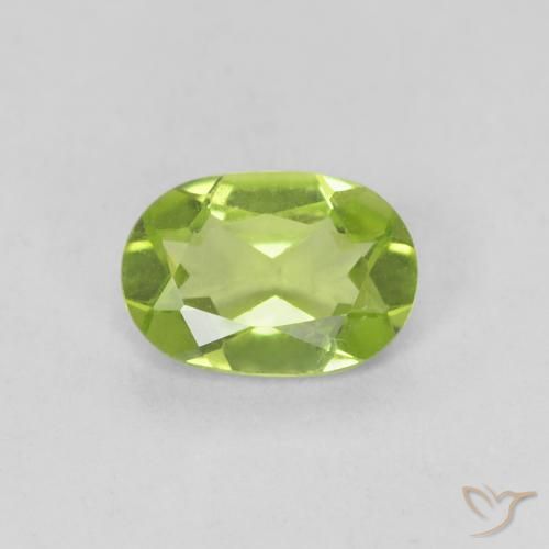 0.73ct Natürlicher Mittelgrün Peridot, Oval, VVS