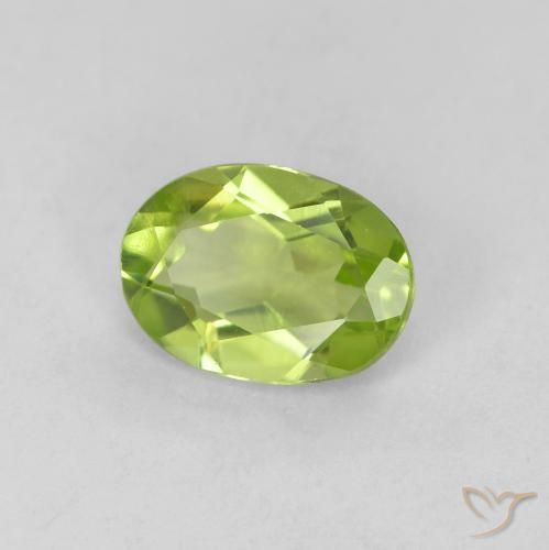9,17 ctw natürlicher Mittelgrün Peridot, Oval, VVS