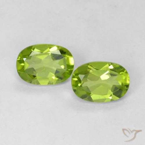 1.84ctw Natürlicher Lebendiges grün Peridot, Oval, VS