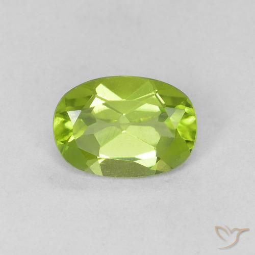 0.82ct Natürlicher Lebendiges grün Peridot, Oval, VVS-VS