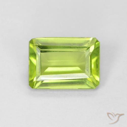 0.98ct Natürlicher hellgrün Peridot, Smaragdschliff, VS