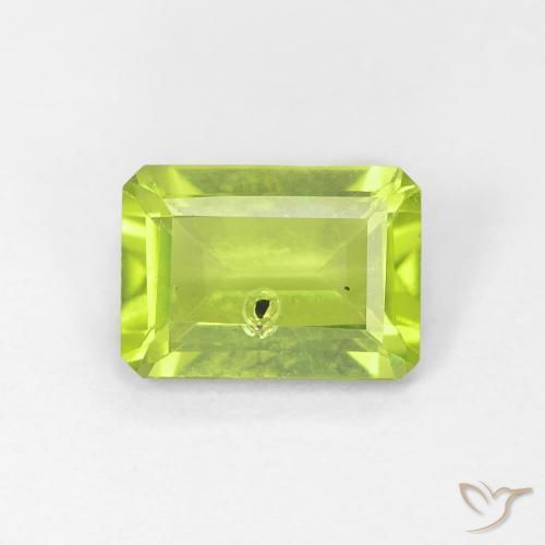 1.04ct Natürlicher Mittelgrün Peridot, Smaragdschliff, VS-SI
