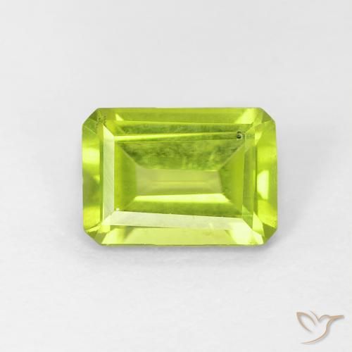 1.02ct Natürlicher hellgrün Peridot, Smaragdschliff, VS-SI