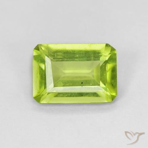 0.90ct Natürlicher Lebendiges Gelbgrün Peridot, Smaragdschliff, VS-SI