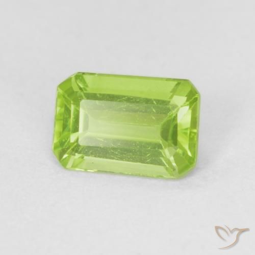9,17 ctw natürlicher Mittelgrün Peridot, Oktagonschliff, VVS