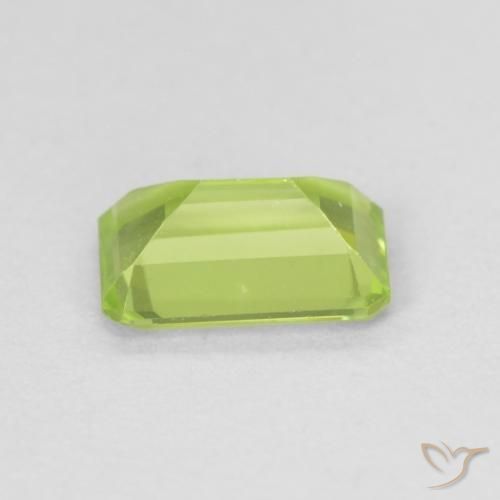9,17 ctw natürlicher Leichtes lebendiges Grün Peridot, Oktagonschliff, VS