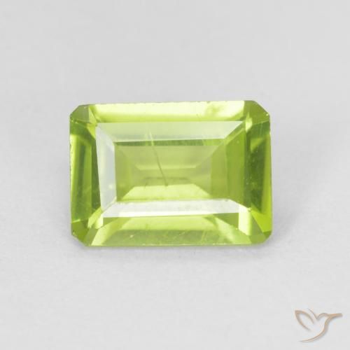 0.97ct Natürlicher hellgrün Peridot, Smaragdschliff, VS